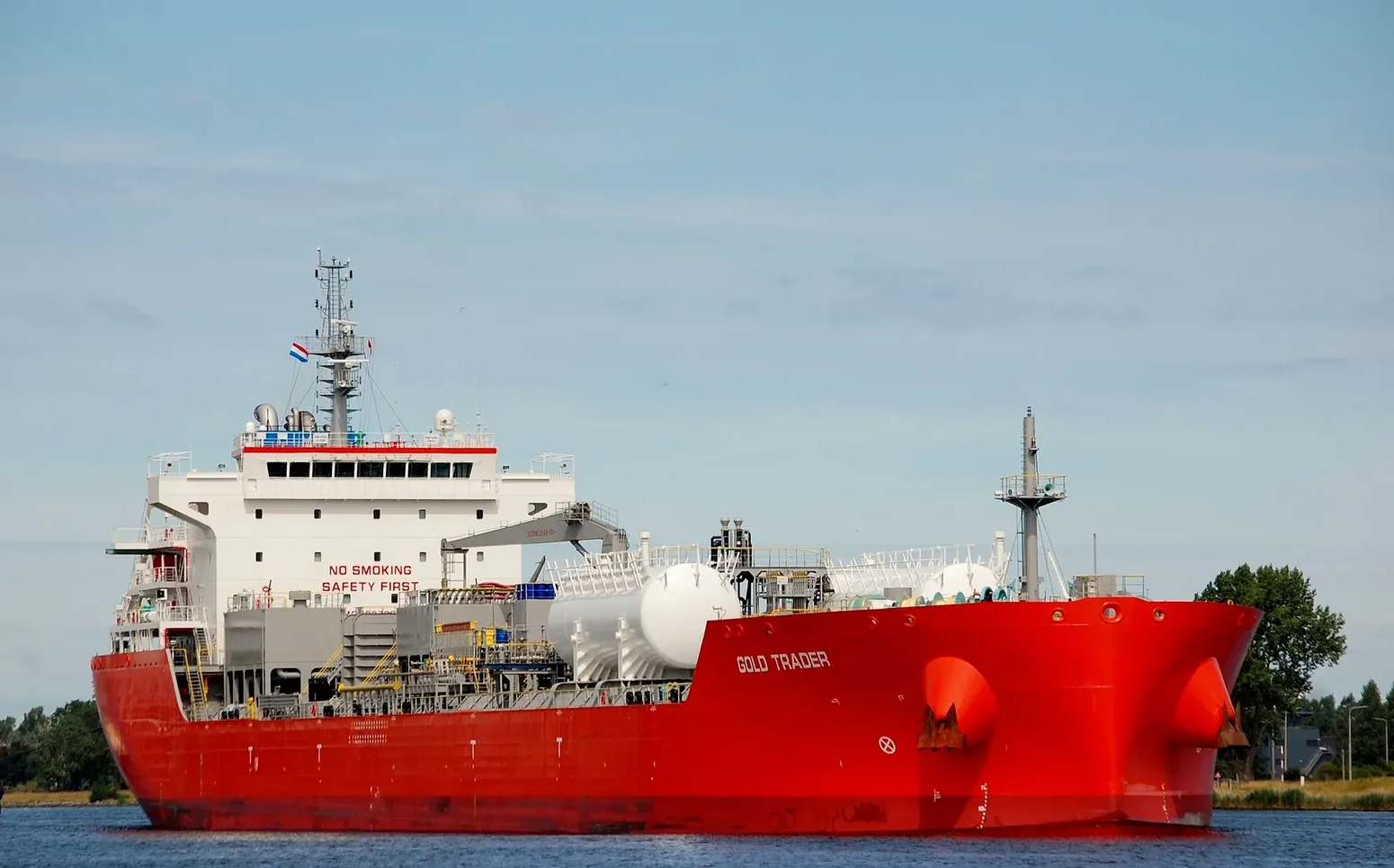 Baseblue Successfully Executes LNG Ship-to-Ship Bunkering Operation in the Caribbean